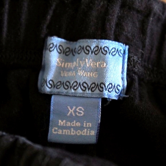 Simply Vera by Vera Wang black lace shorts - Picture 3 of 3